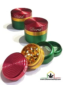 GRINDER 4 PARTES DORA – COLORES BANDERA RASTA (S,M,L)