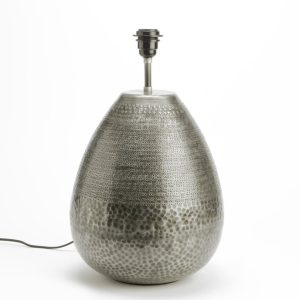 Lámpara de Mesa de Metal en Plata Pulida con Textura Martillada