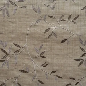 TELA IRIS C/02 – BORDADO BEIGE (ANCHO 300 CM)